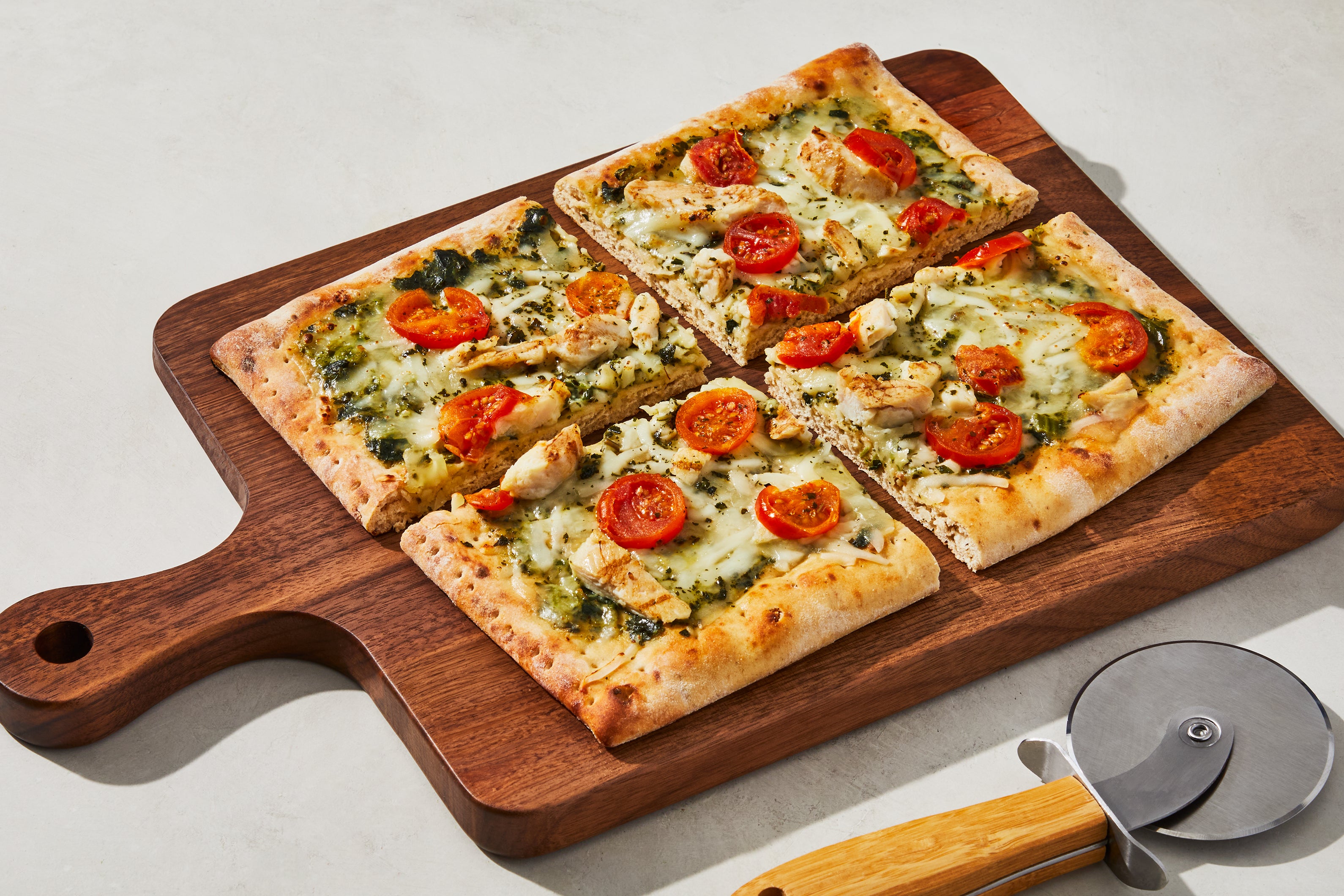 Tuscan-Style Chicken Flatbread